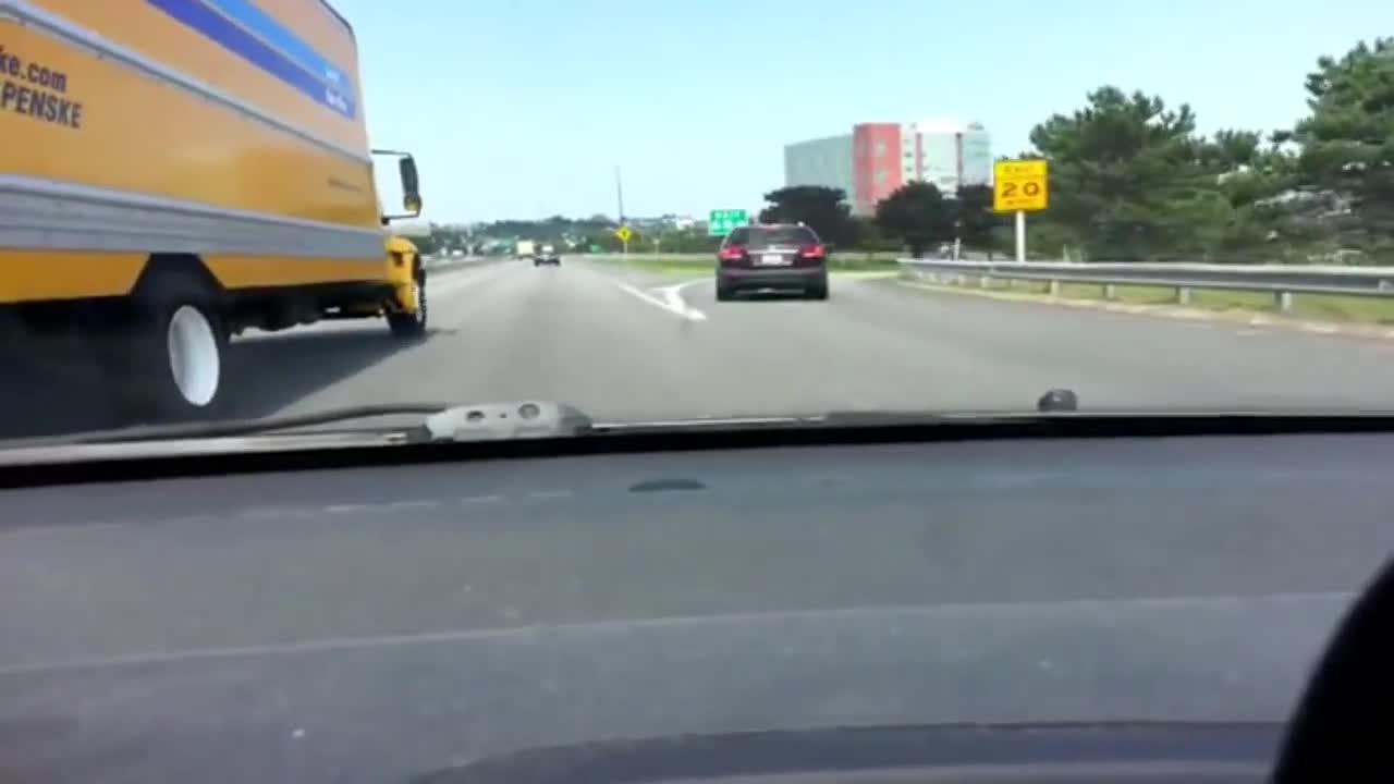 A Truck Taking a Sudden Turn Almost Caused a Crash