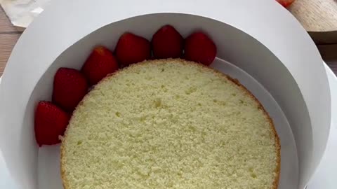 FRAISIER CAKE