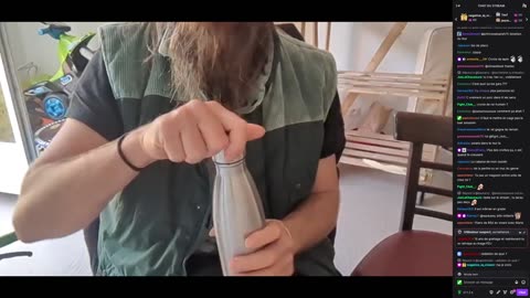 2023-05-05 (1bis) - Petit live génocide ? - Twitch Decheterie (version avec chat)