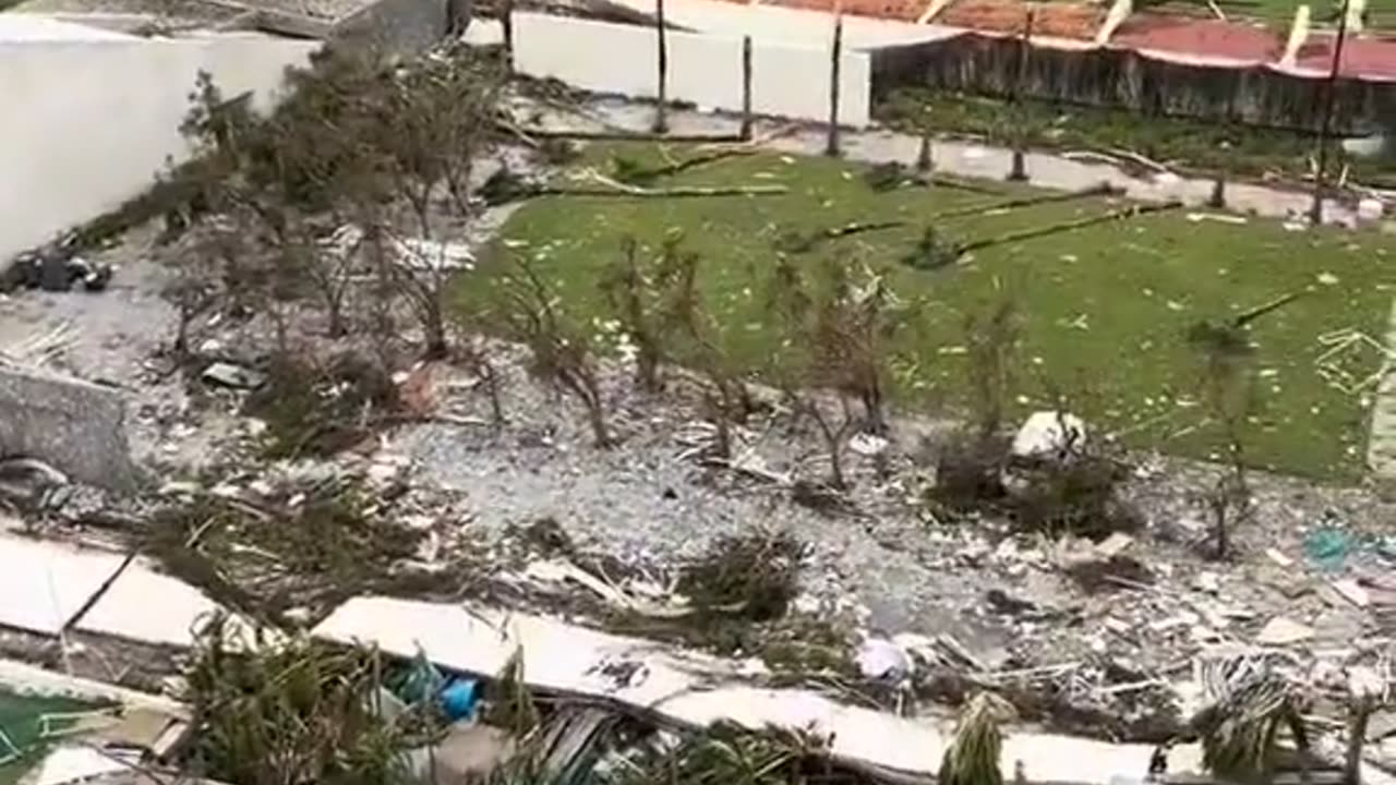 Devastation after Hurricane Otis in Acapulco, Mexico. 27 people dead, governor says