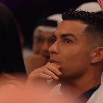Cristiano Ronaldo reacts to Francis Ngannou knocking down Tyson Fury