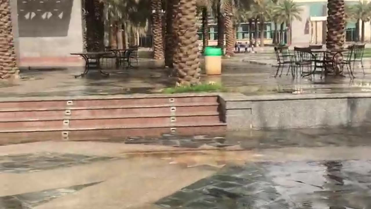 Raining in riyadh 2023