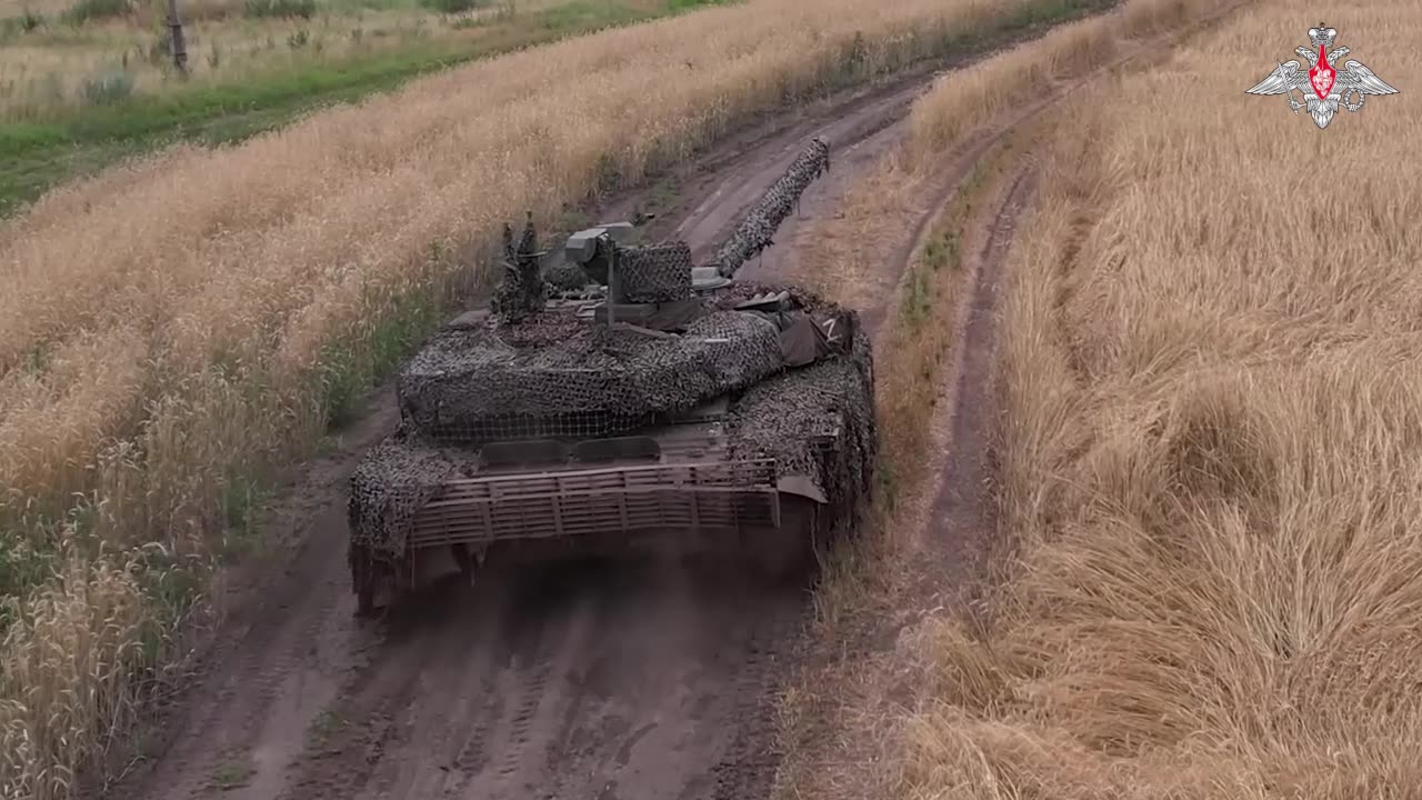 Rare footage of T-90M Proryv tank in action