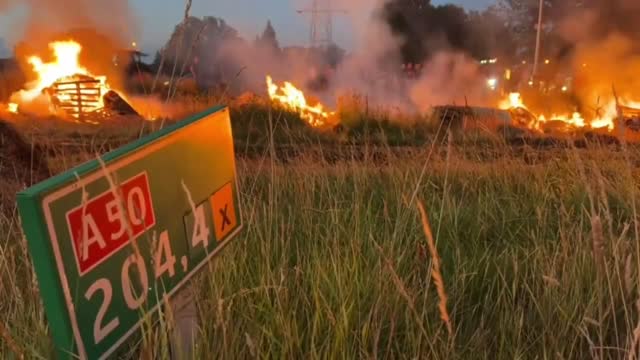 Dutch Farmers Turn up the Heat on the Government, Warn to 'Get Ready for the Toughest Action Ever'