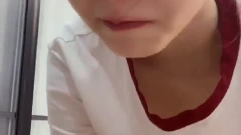 accidentally exposed herself while she was broadcasting a live video78