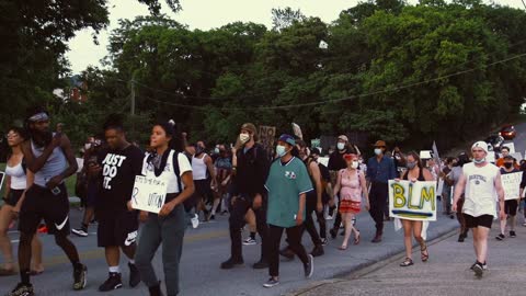 Video if people protesting on street.