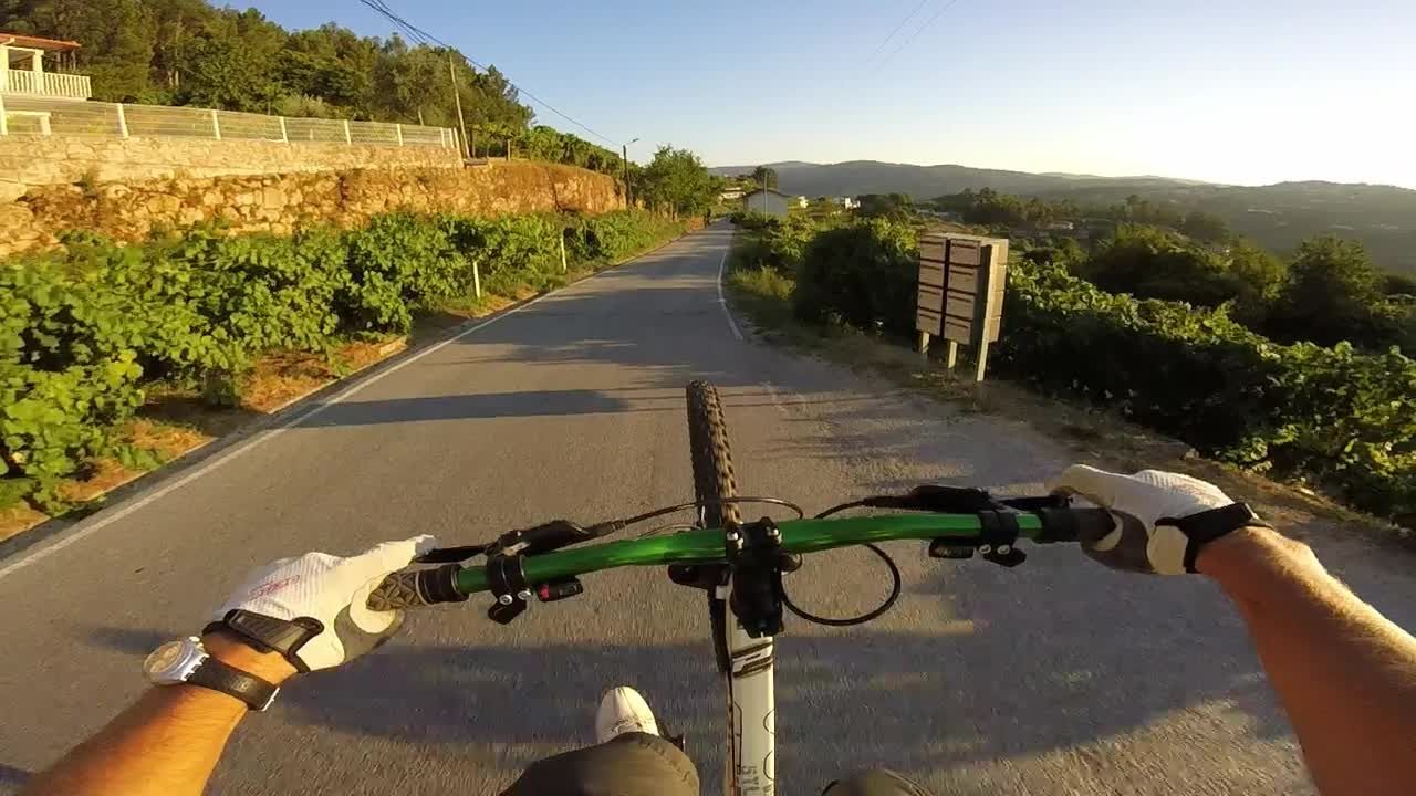 Chasing Hills - Wheelie Manuals Ep.26