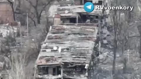 Russian Climbed on the Roof a High Rise and Mined the Ukrainians Below