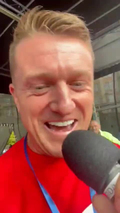 From our Beautiful East Germany Patriotos...😂😂😂