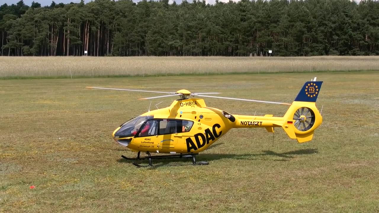 STUNNING !!! GIGANTIC !!! MODEL HELICOPTER XXXL RC SCALE TURBINE EC-135 ADAC FLIGHT