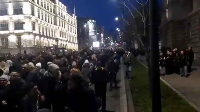 PROTESTE ANTI LOCKDOWN E VACCINAZIONI (Marzo 2021)- Belgrado