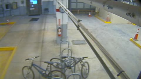 3134RHOBG2GarageEntrance_2021-01-06_16h40min03s147ms.mp4