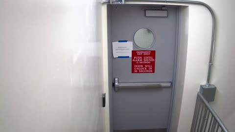 6166RHOBGRRGST3StairwellSide_2021-01-06_09h00min02s040ms.mp4