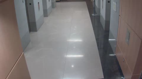 8488OHOB01ElevatorLobby_2021-01-06_09h00min00s503ms.mp4