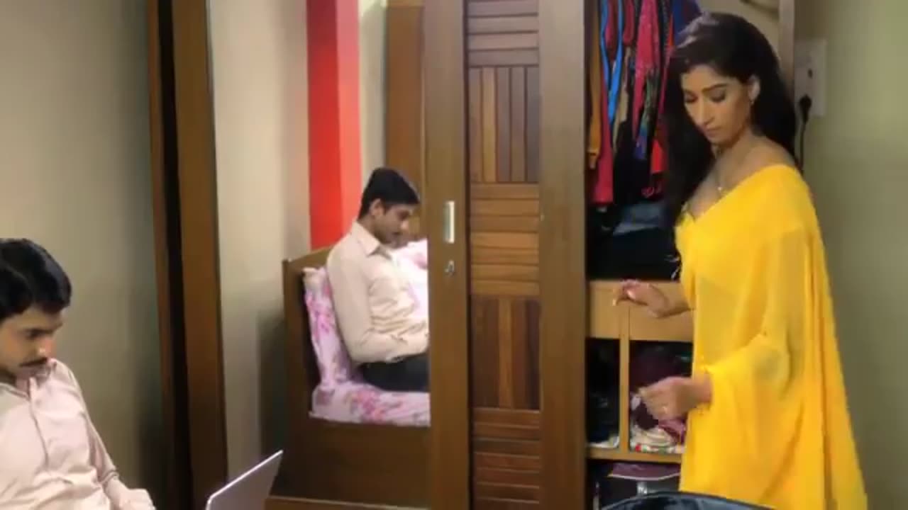 Cheater Wife (धोखेबाज़ पत्नी)