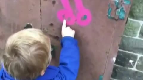 This is way to funny 🤣😅