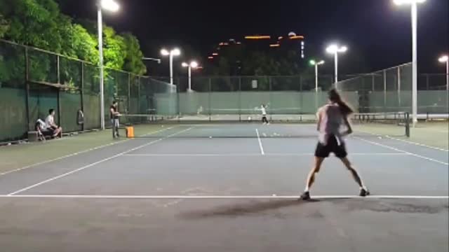 play tennis