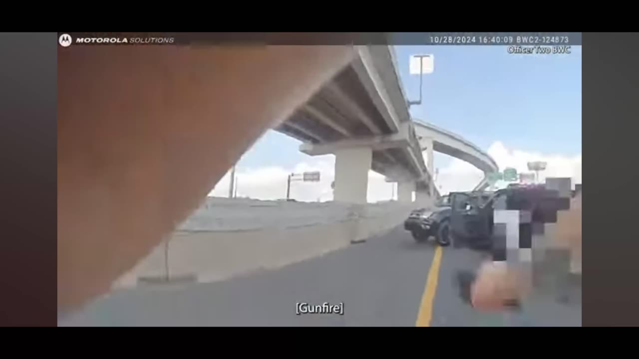 Houston PD - Kidnapping and Freeway OIS Fatality on 10-28-24 - Bodycam