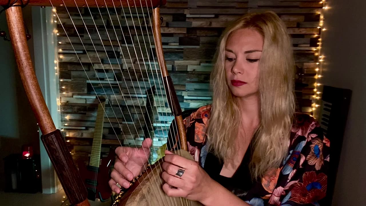 Improvisation on Ancient Greek Lyre | Anthi Bozoviti