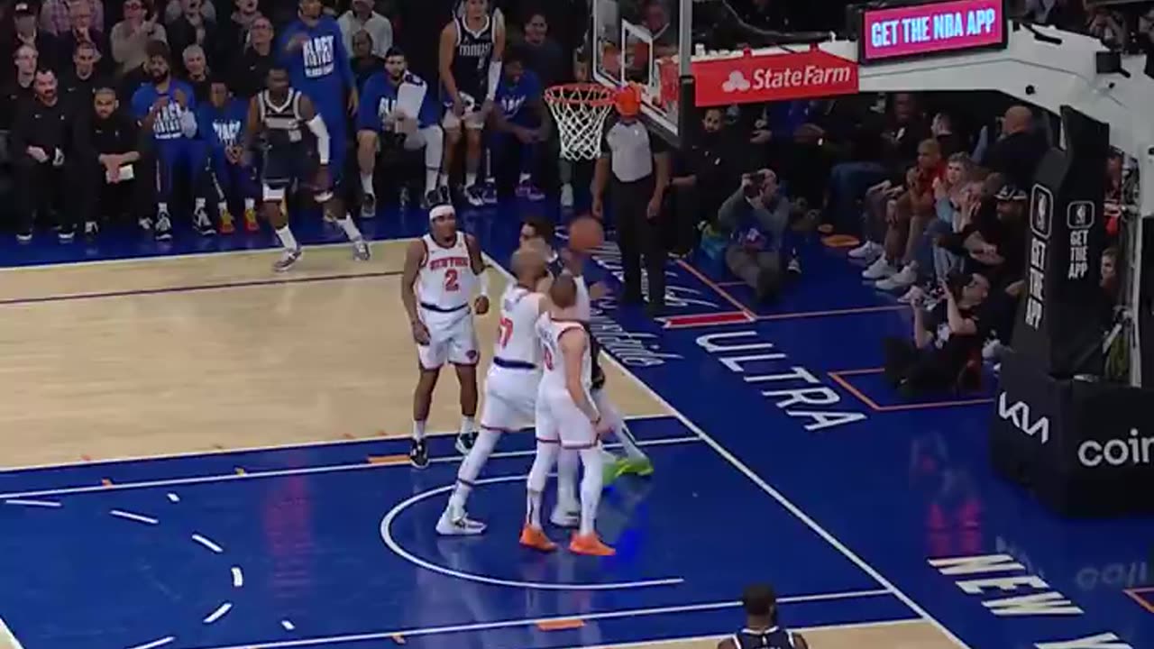 NBA - Luka MAGIC with a behind-the-back dime! Mavs-Knicks