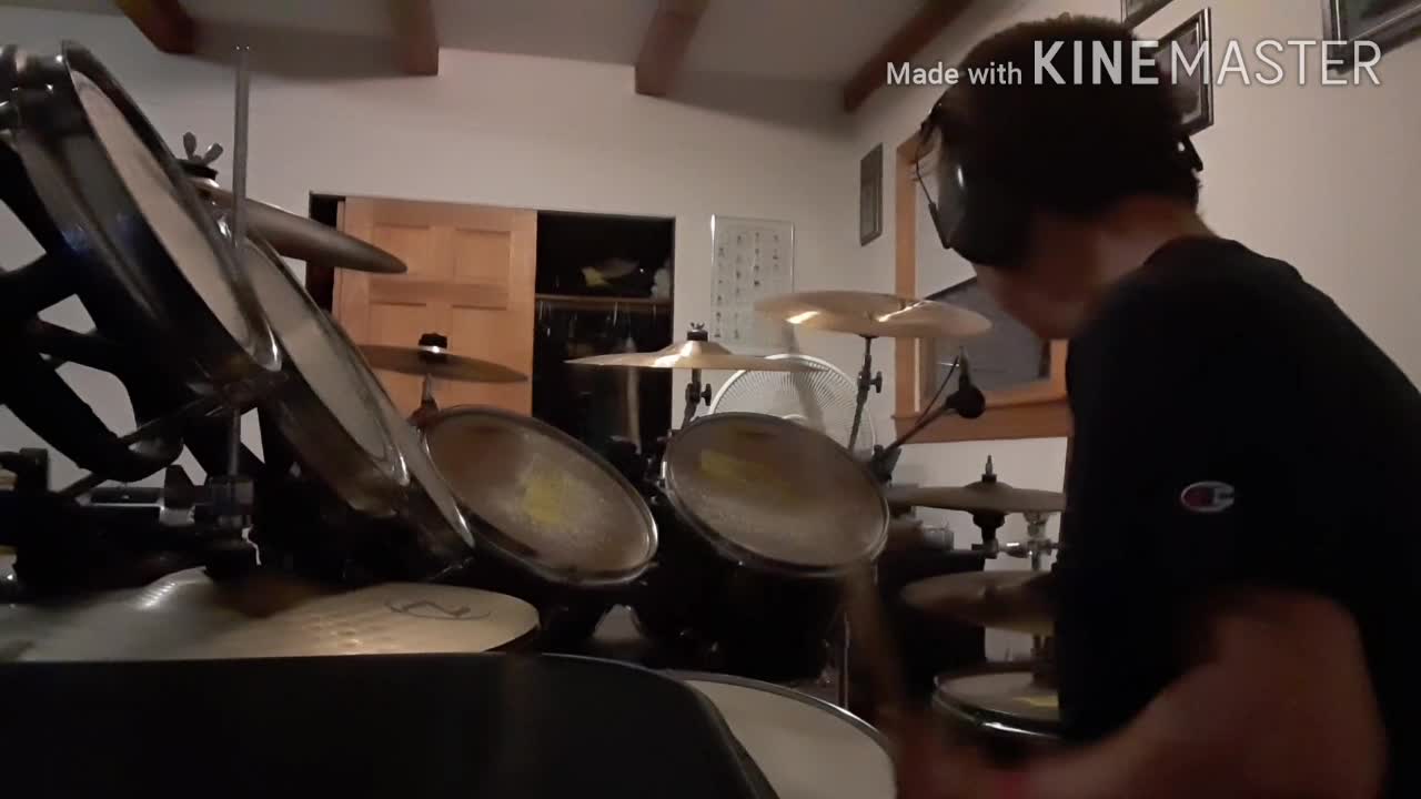 Drumming on the Big Primary Kit