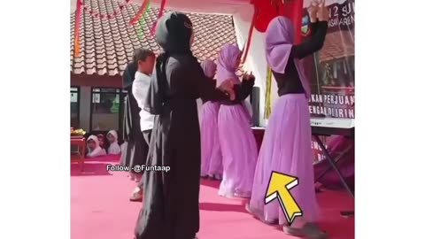 Muslim Girls funny Dance