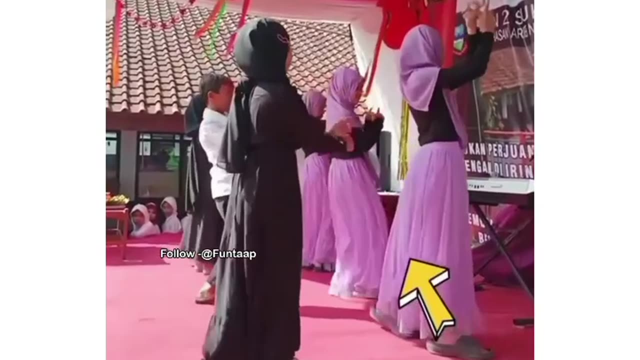 Muslim Girls funny Dance