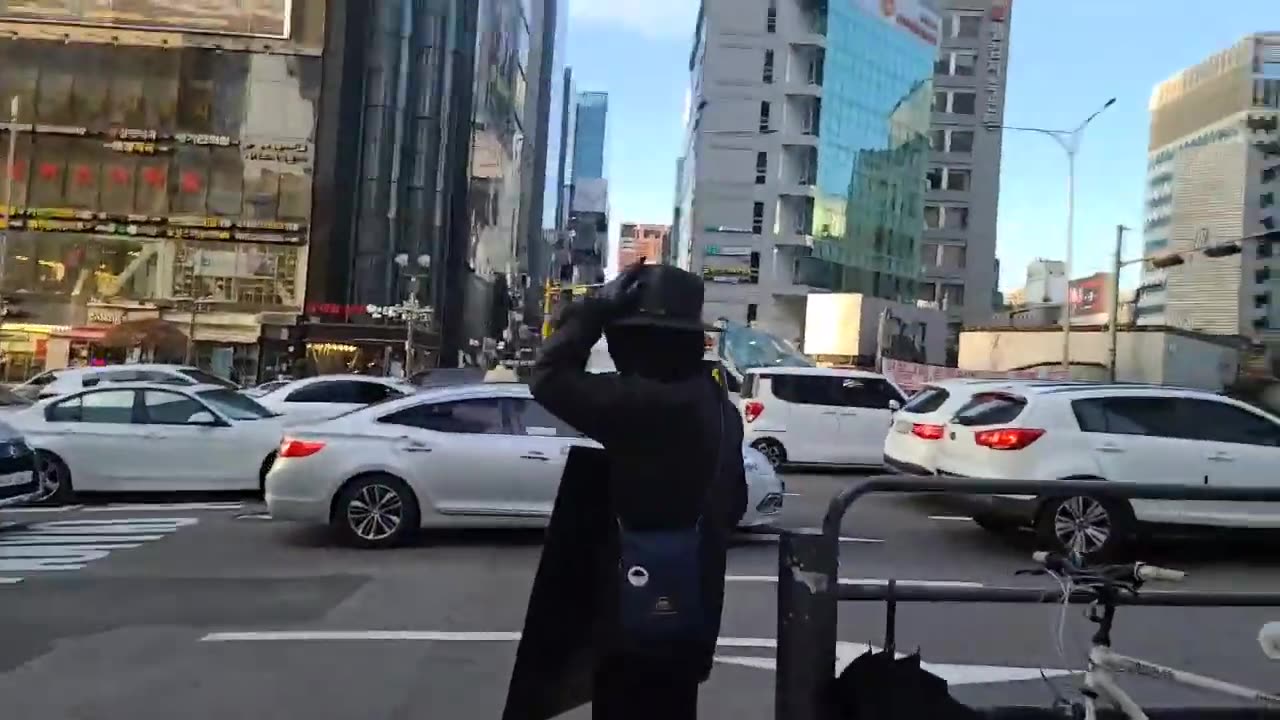 20201204_V3_S02(P7aeFbOEcQs)남의 일인가_ 진실에 관심없는 XX_ 끝까지 지키겠습니다! 강남역에서