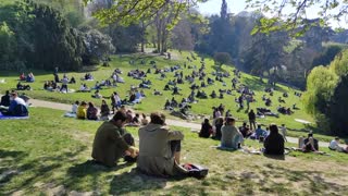 Easter friday in Paris