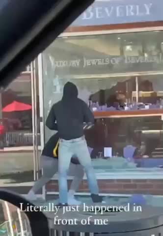 Meanwhile, Just an AVERAGE TUESDAY LOOTING IN BEVERLY HILLS