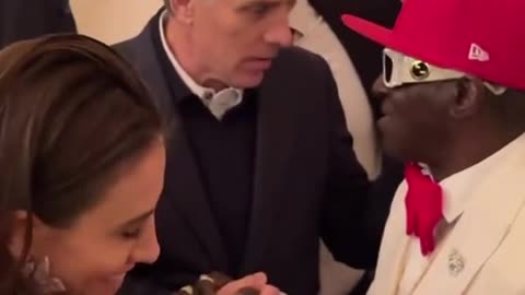 What a sight this is | Hunter Biden & Flava Flav swapping digits