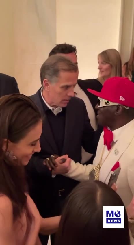 What a sight this is | Hunter Biden & Flava Flav swapping digits