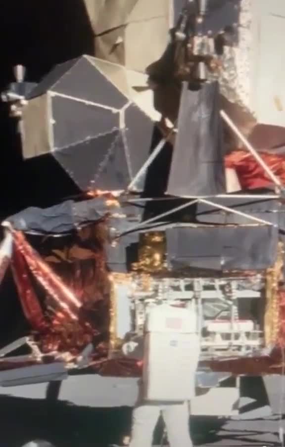 THE APOLLO 11 THAT WENT TO THE MOON