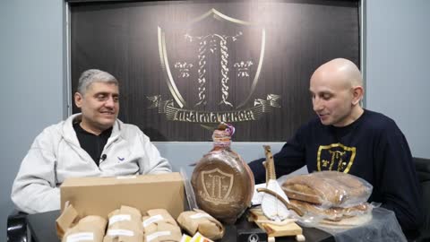 O grickanju drvceta eukaliptusa (Miroljub Petrović)