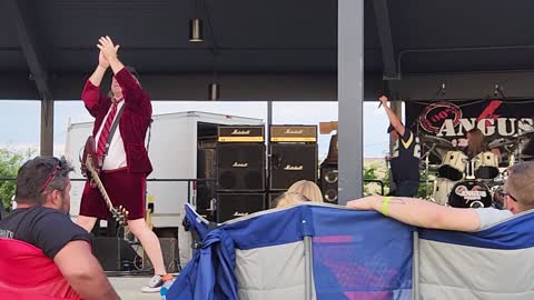 100% Angus A AC/DC Tribute Band "Livewire" AC/DC Cover