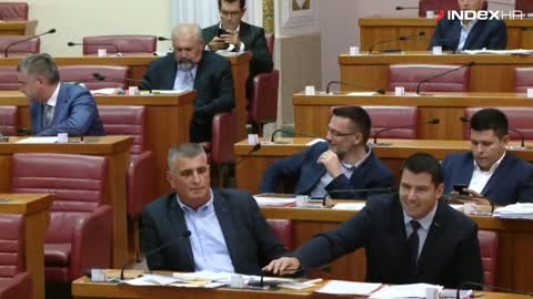 Bulj Jandrokoviću: Non stop čmariš bezveze!