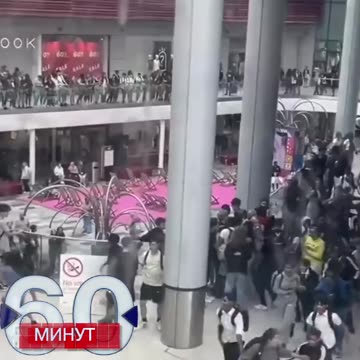 Imigranti obsadili anglické město Watford nedaleko od Londýna