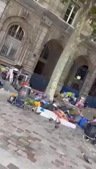 Parigi, da città più bella del mondo...