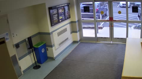 1662HQOB01WestDoor_2021-01-06_09h06min50s627ms.mp4
