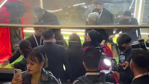 anugerah bintang popular datang naik loro tuuuu
