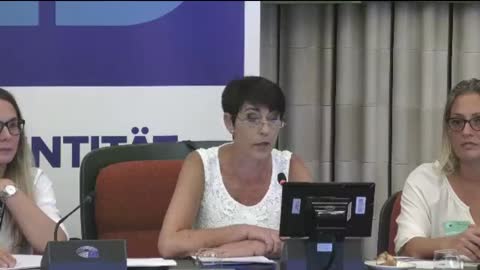 Christine Anderson MEP on the "dumbest thing (the globalist elite) ever did" sacking pilots...