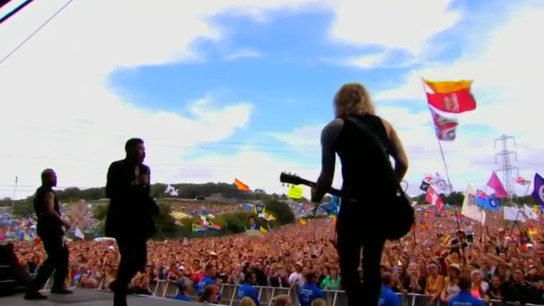 Lionel Richie back at number one after 23 years