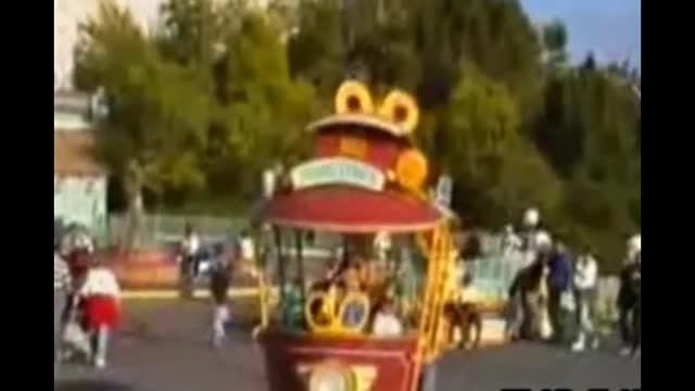 Jolly Trolley--Disneyland History--1990's--TMS-547