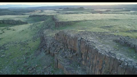 Drumheller Channels Geologic Aerial Tour
