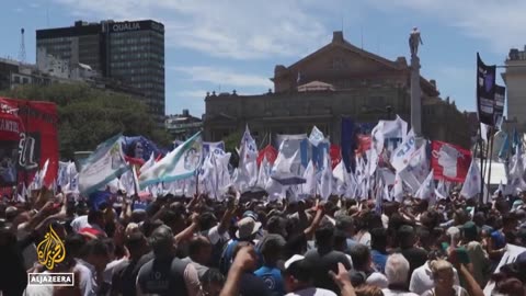 Argentina economic turmoil: Thousands protest planned reforms by president