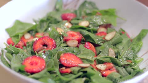 Strawberry Spinach Salad - How To