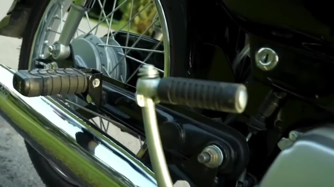 Antique motorcycle - do you have a new feeling, super powerful