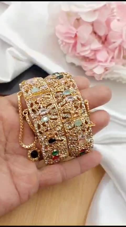 Elegant stylish beautiful artificial jewellery