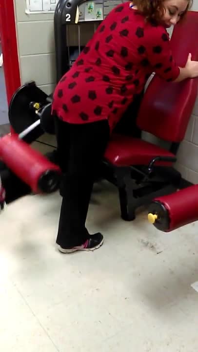 Sheri on the leg extension