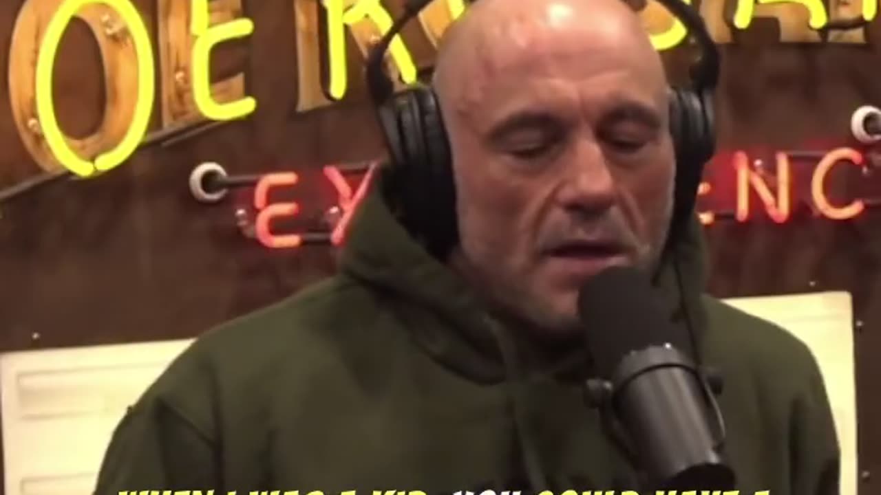 ROGAN TO THE ROCK: “Do you really have friends who support Biden??” 🤣🤣